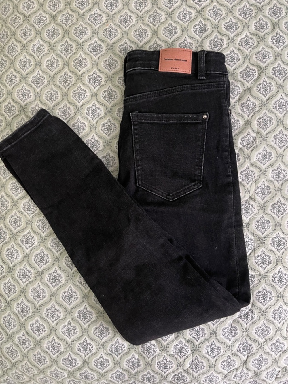 Zara High-Rise Black Wash Jeans